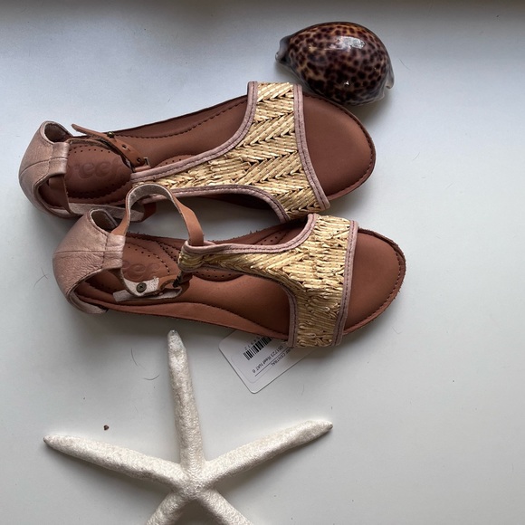 Sandals - Picture 4 of 15